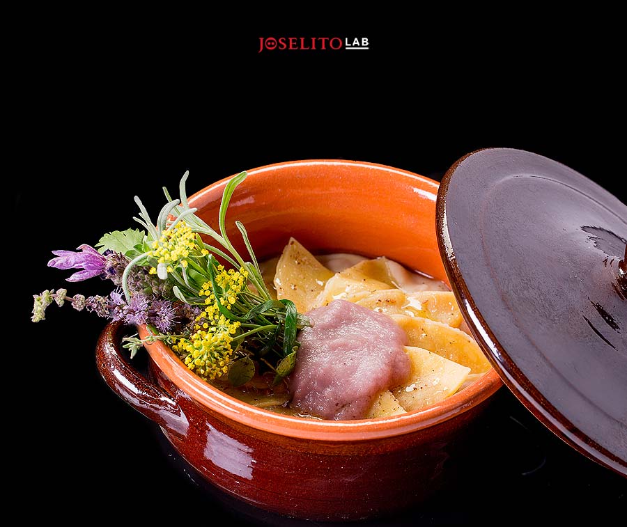 Pasta con panceta Joselito y alubias