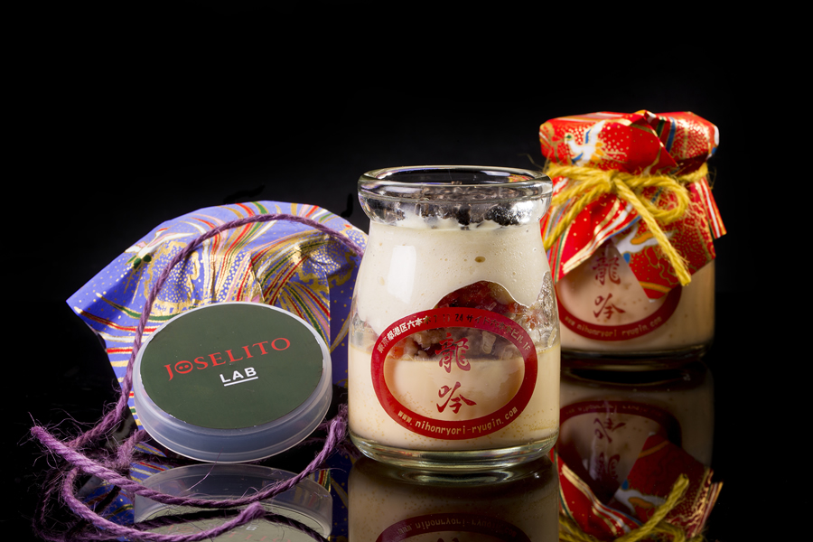 Sabrosa crema de huevo al vapor con aroma de trufa