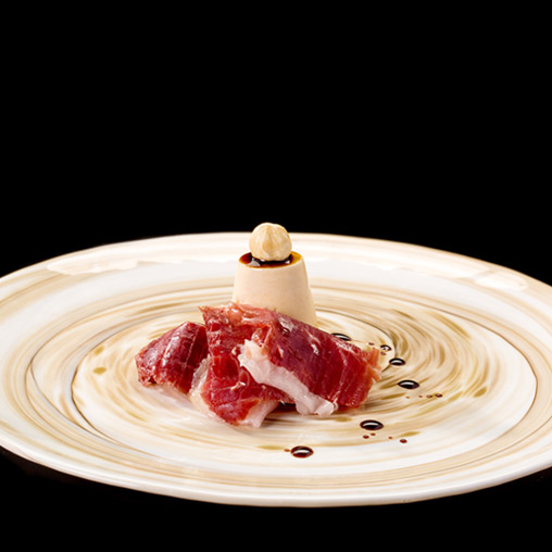 Jamón Joselito, semifrío de avellanas y vinagre balsámico