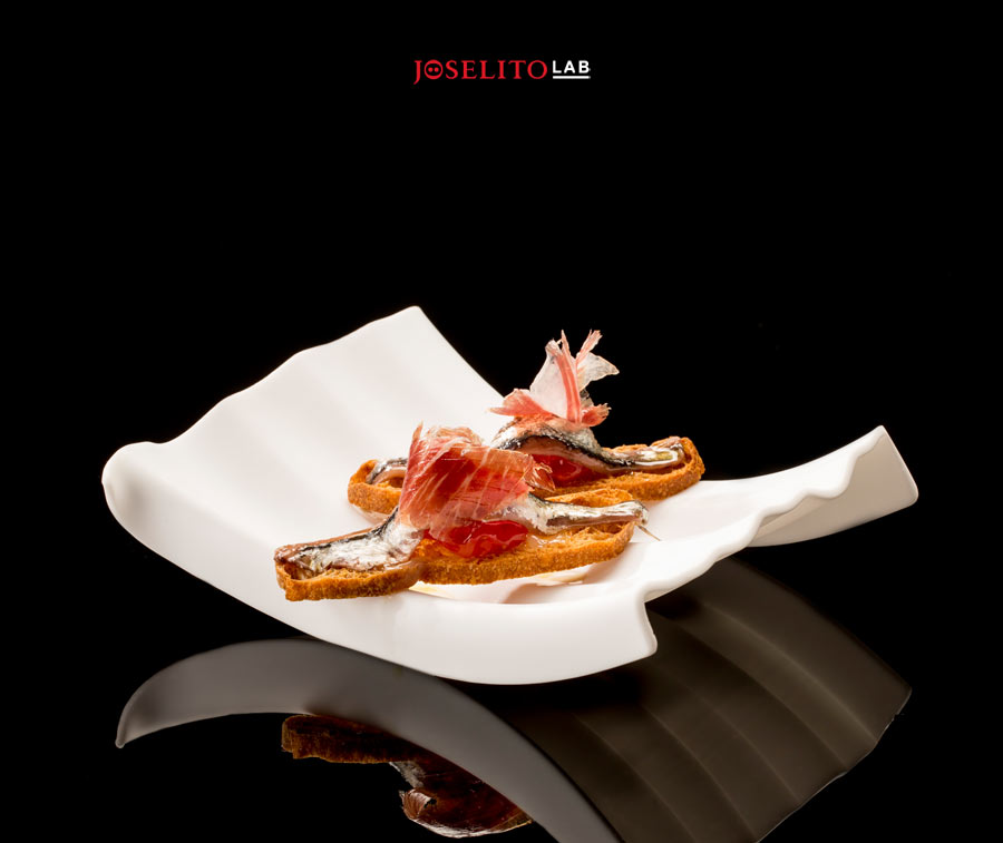 TOSTADAS DE ANCHOA CON JOSELITO