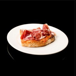 Pan con tomate